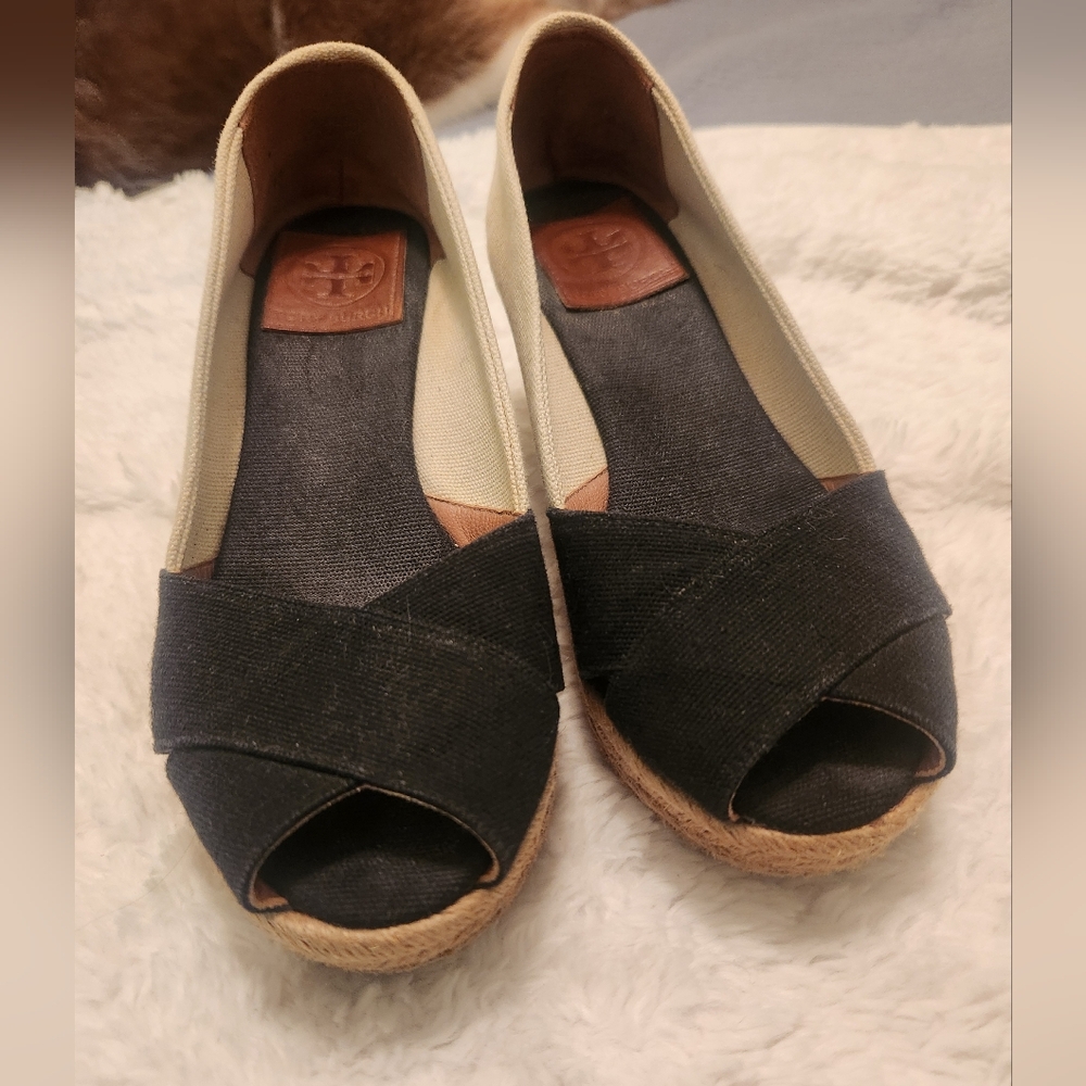6.5 Tory Burch wedges